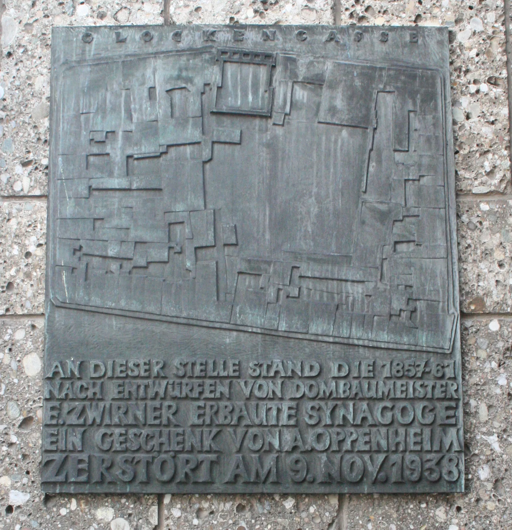 Bronzetafel an der Fassade der Kölner Oper