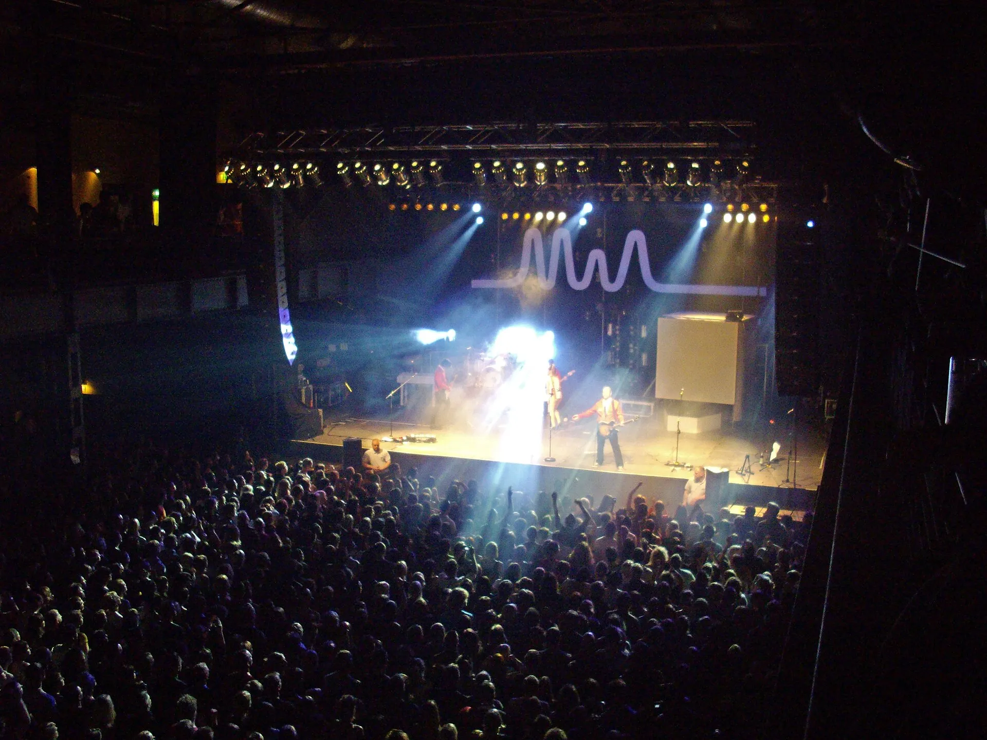MIA. mit der Vorband Paulsrekorder am 14.02.2009 im Palladium Köln bei der Willkommen im Club - Tour.
