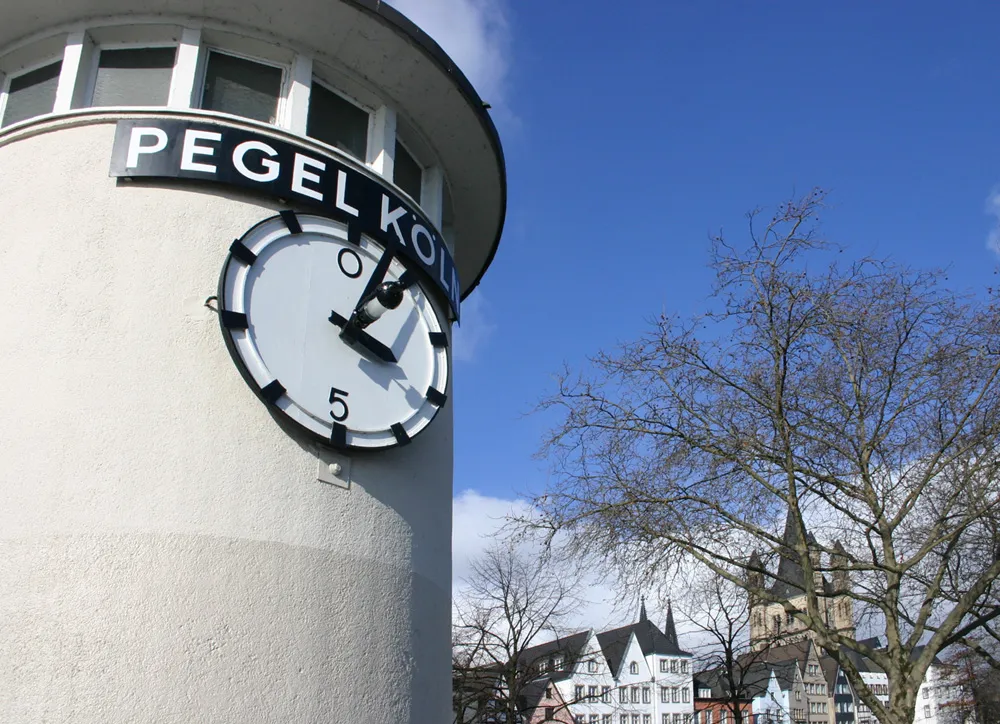 Tide gauge in Cologne, Germany.