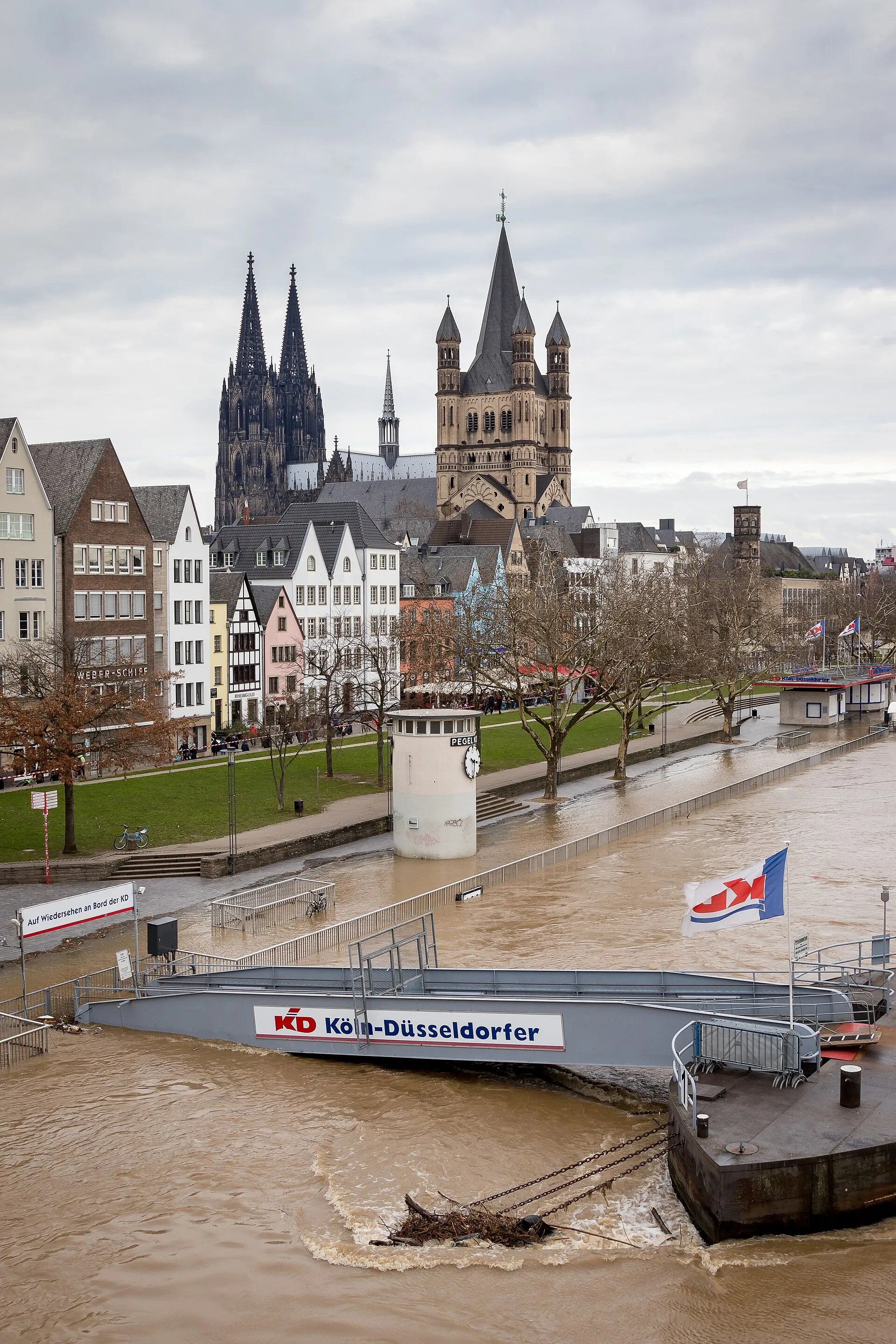 Stream gauge with floods of river Rhine in Cologne , January 7 in Germany .