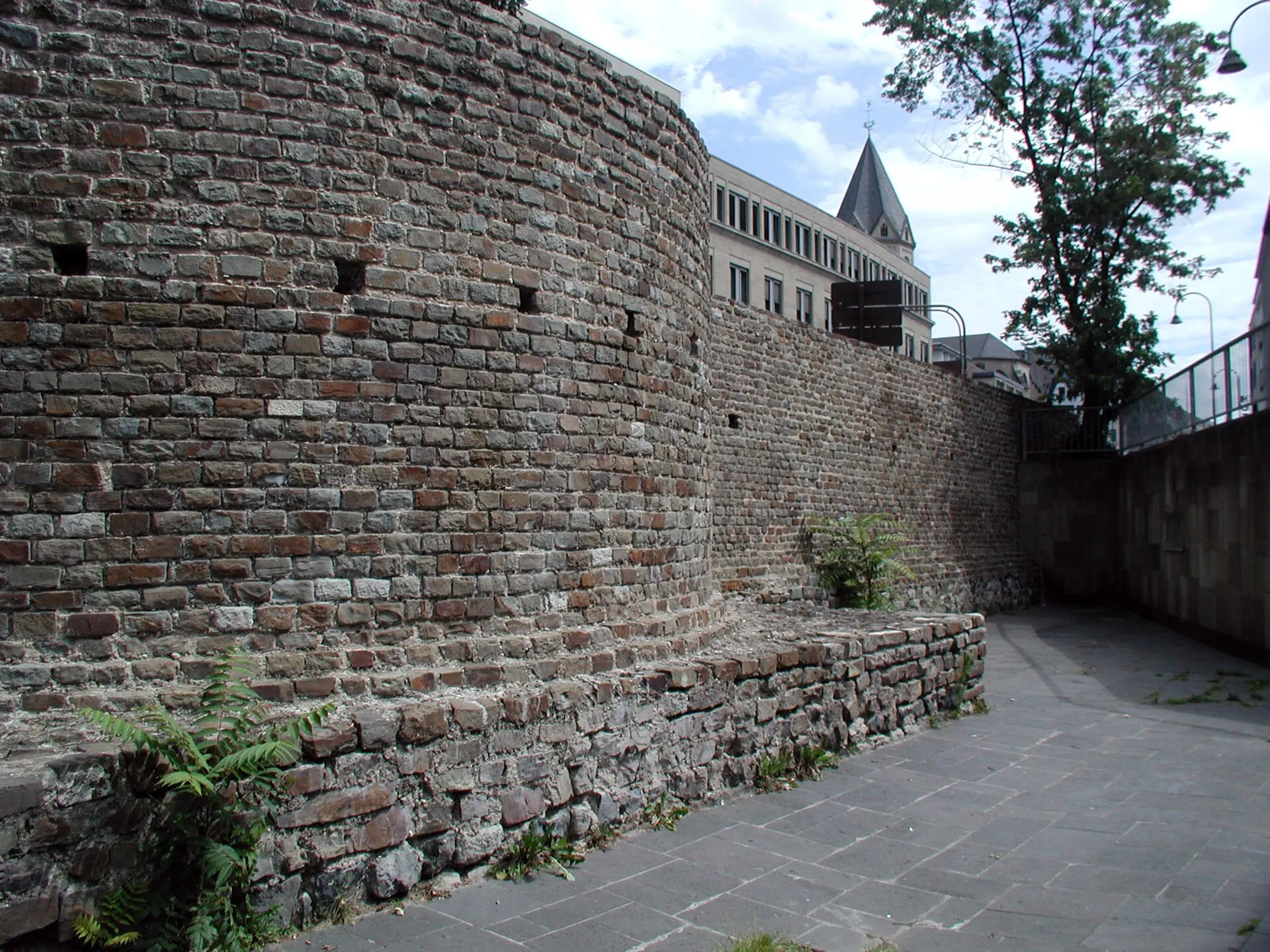 Köln-Nordmauer, Lysolphturm
