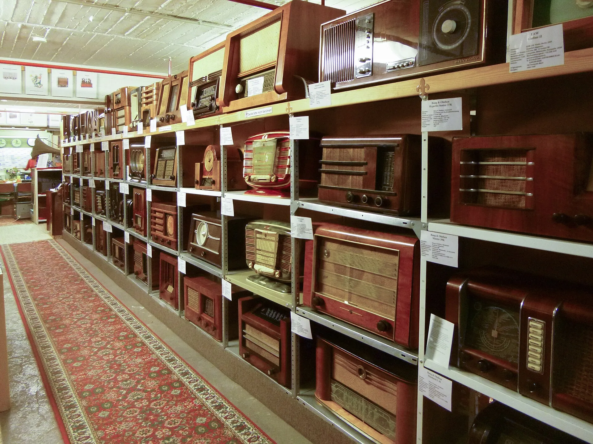 Exponate im RadioMuseum Köln