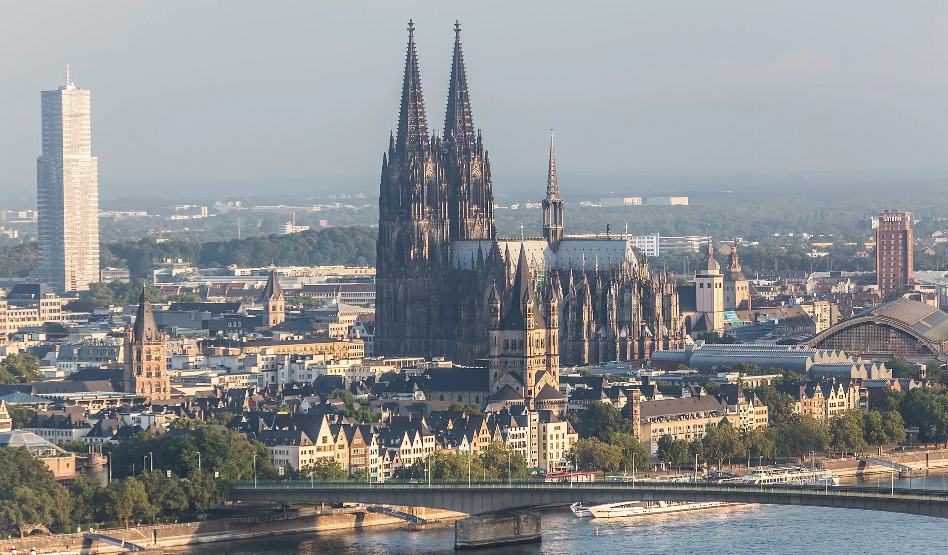 Hot air balloon trip across Cologne