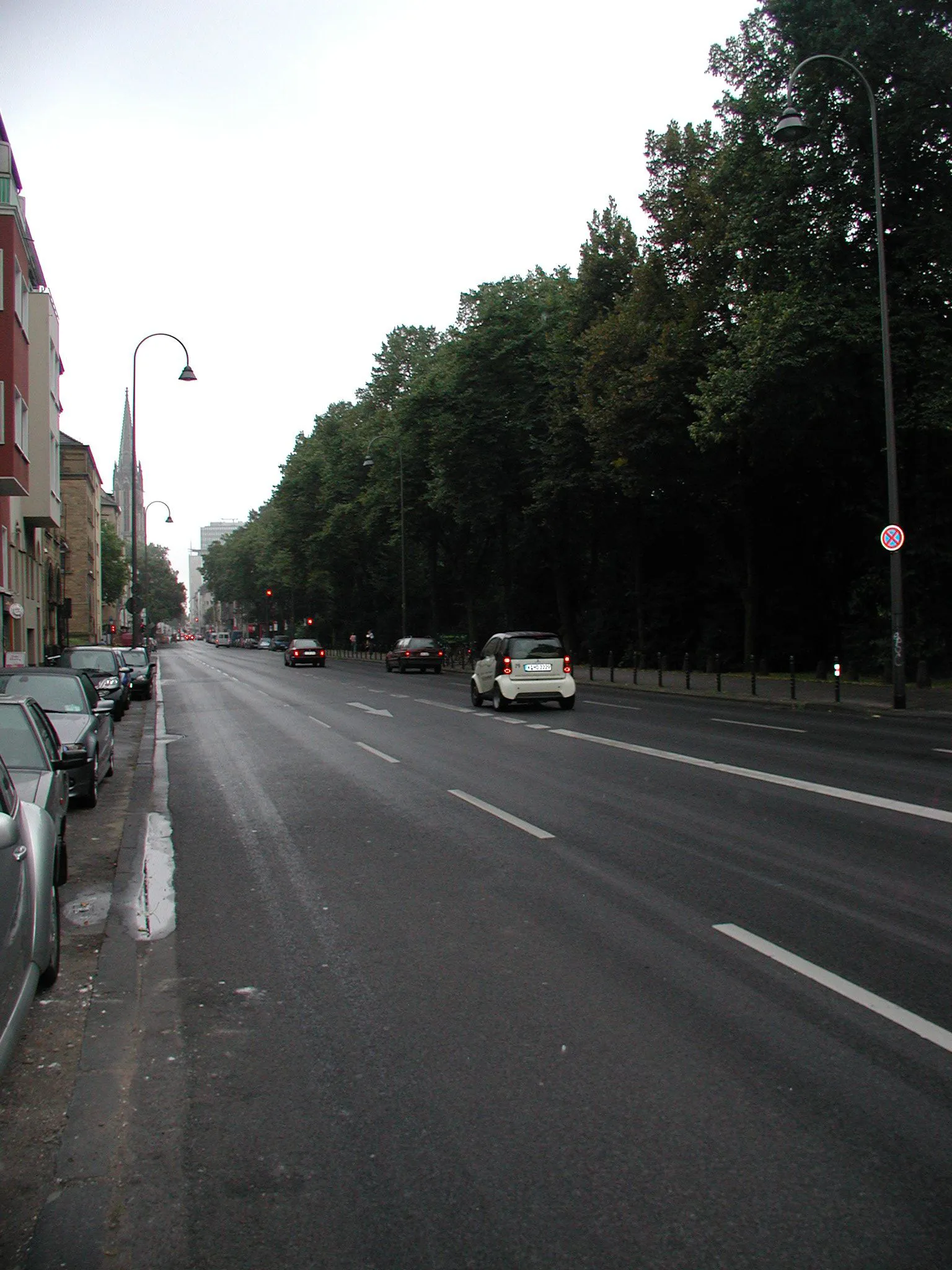 Köln Neustadt-Süd, Rathenauplatz mit Roonstrasse