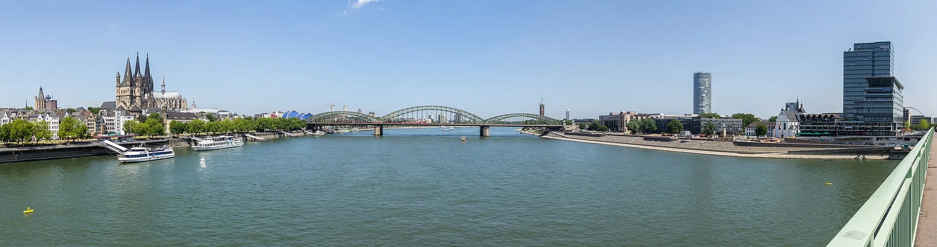 Köln - Rheinpanorama von Deutzer Brücke mit Rheinboulevard