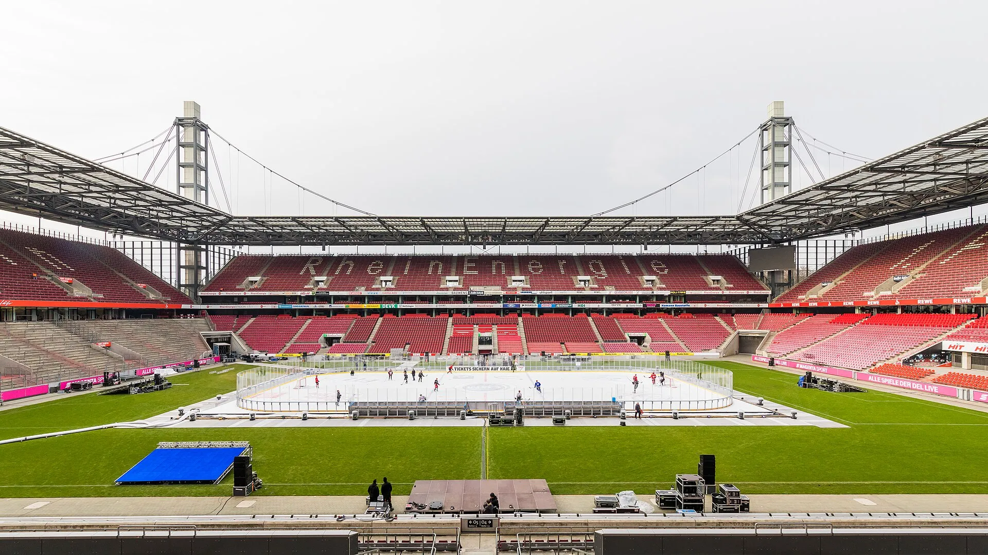 Training der Kölner Haie beim DEL Winter Game 2019