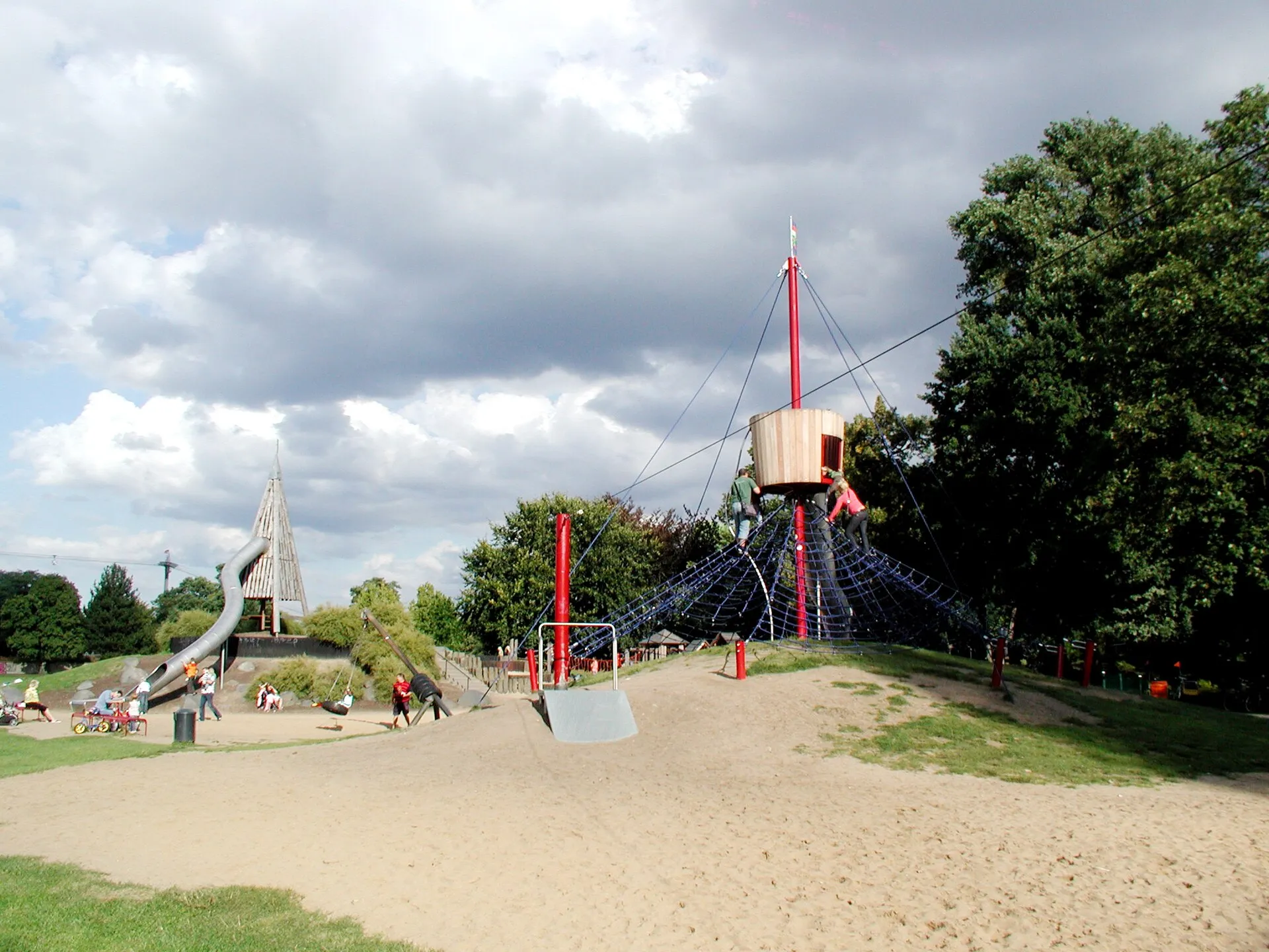Rheinpark Köln, Spielhügellandschaft zur BUGA 71t
