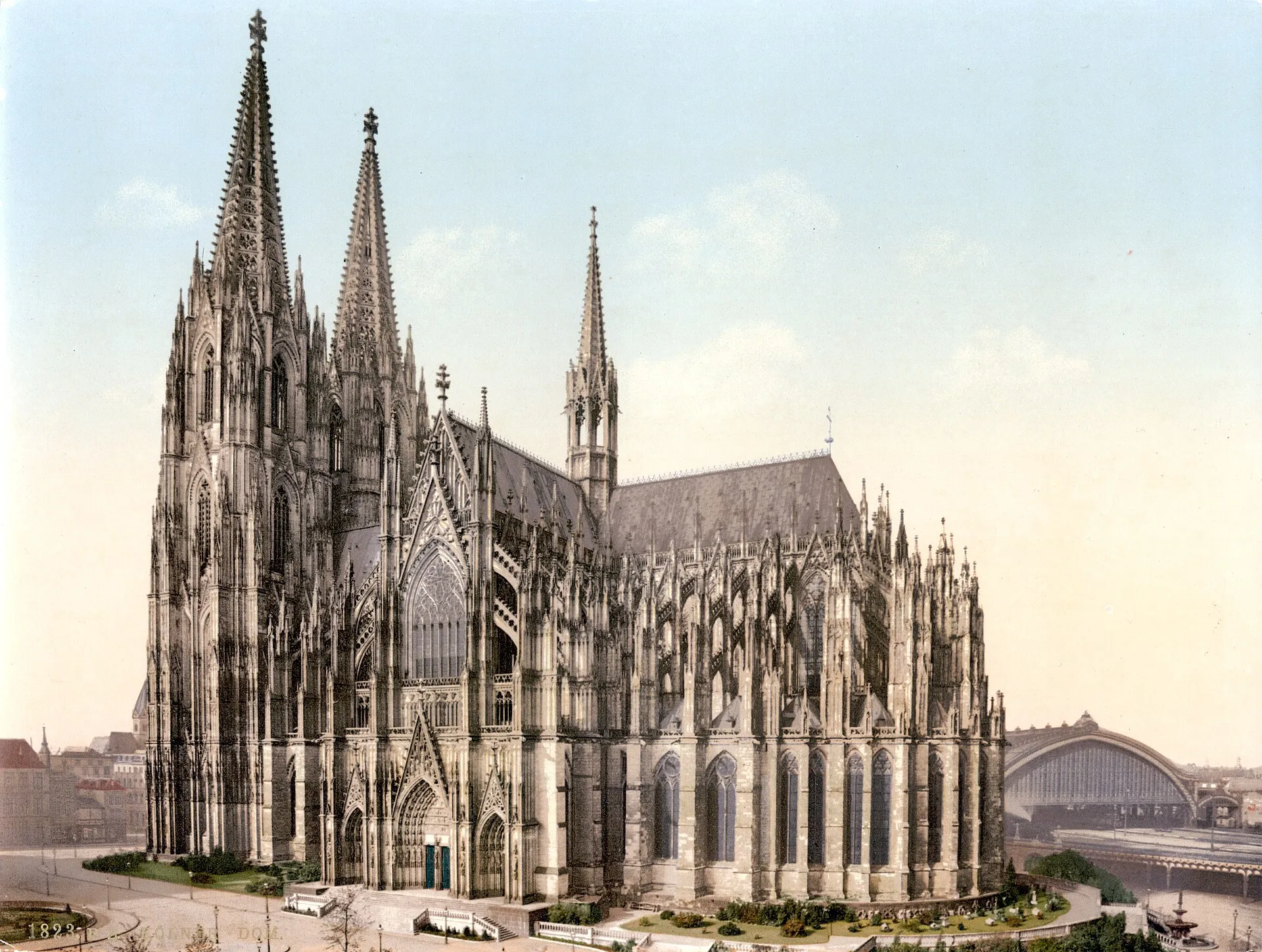 Cathedral and surroundings, ca. 1900