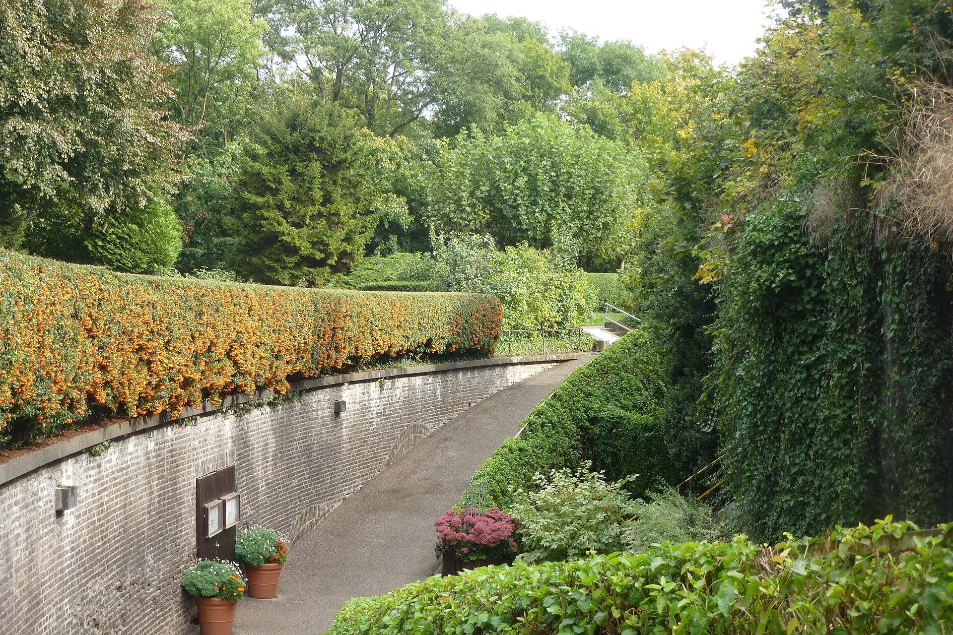 Verteidigungsanlage Fort X, Grünanlage, Neusser Wall 33