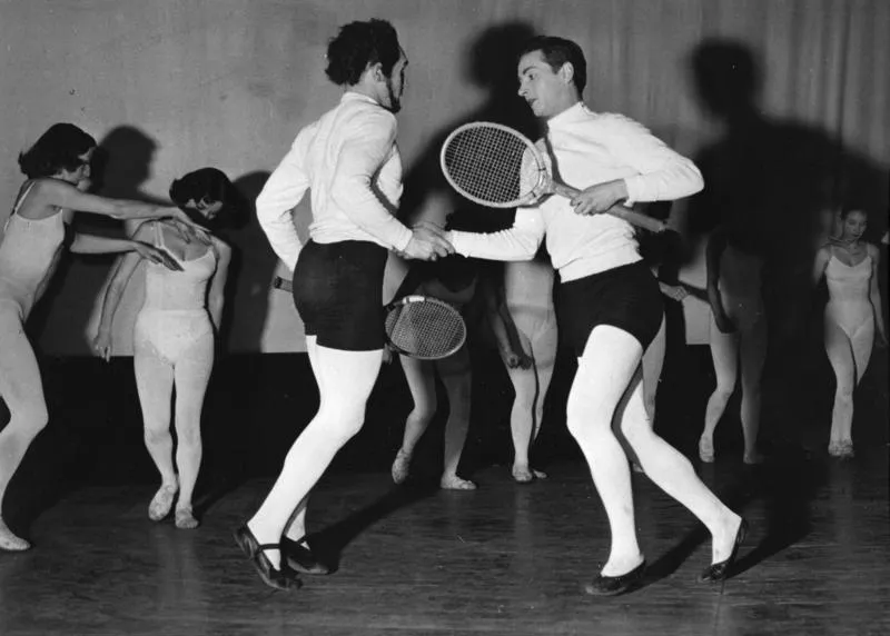 For documentary purposes the German Federal Archive often retained the original image captions , which may be erroneous, biased, obsolete or politically extreme