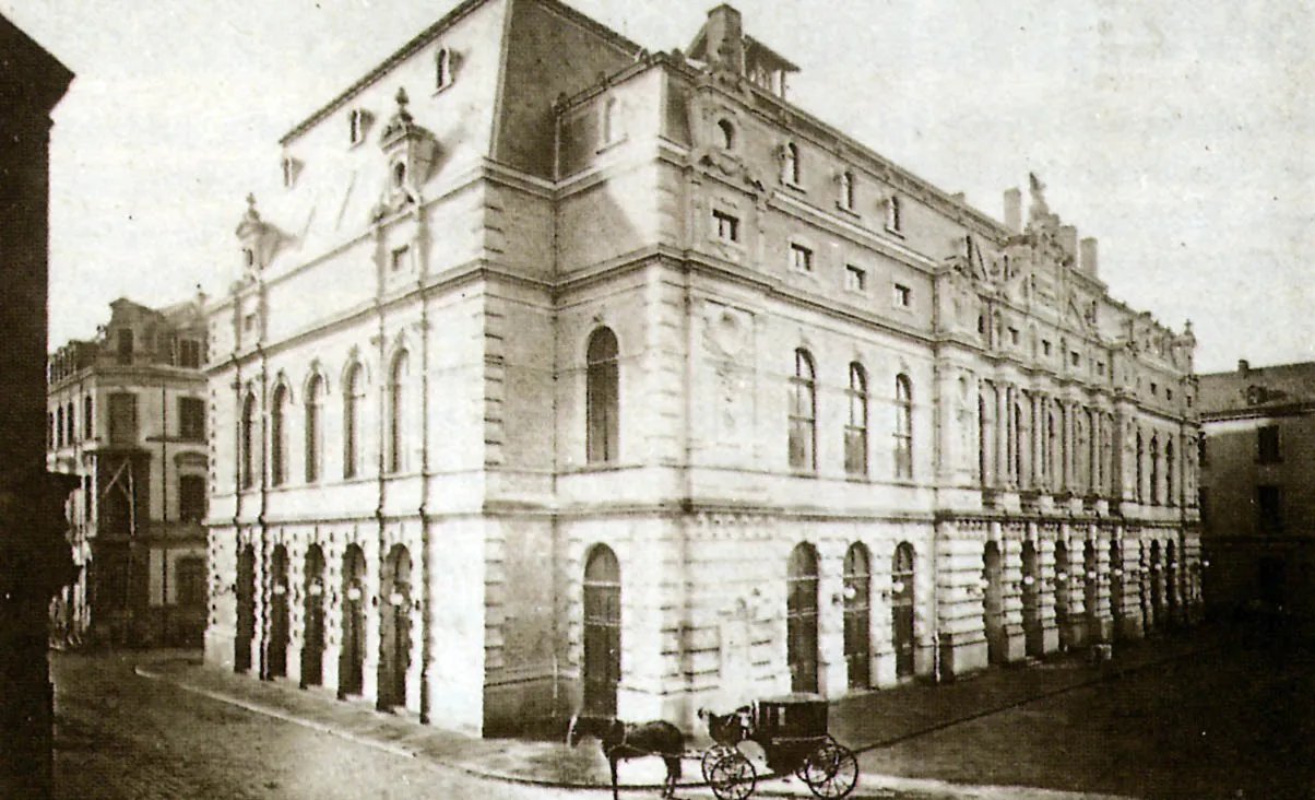 Theater an der Glockengasse, um 1872