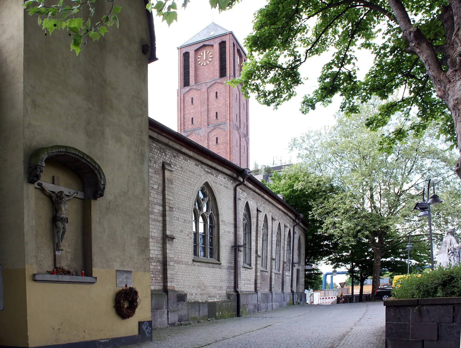 St. Johann Baptist Köln, Reste des alten Kirchenbauwerks