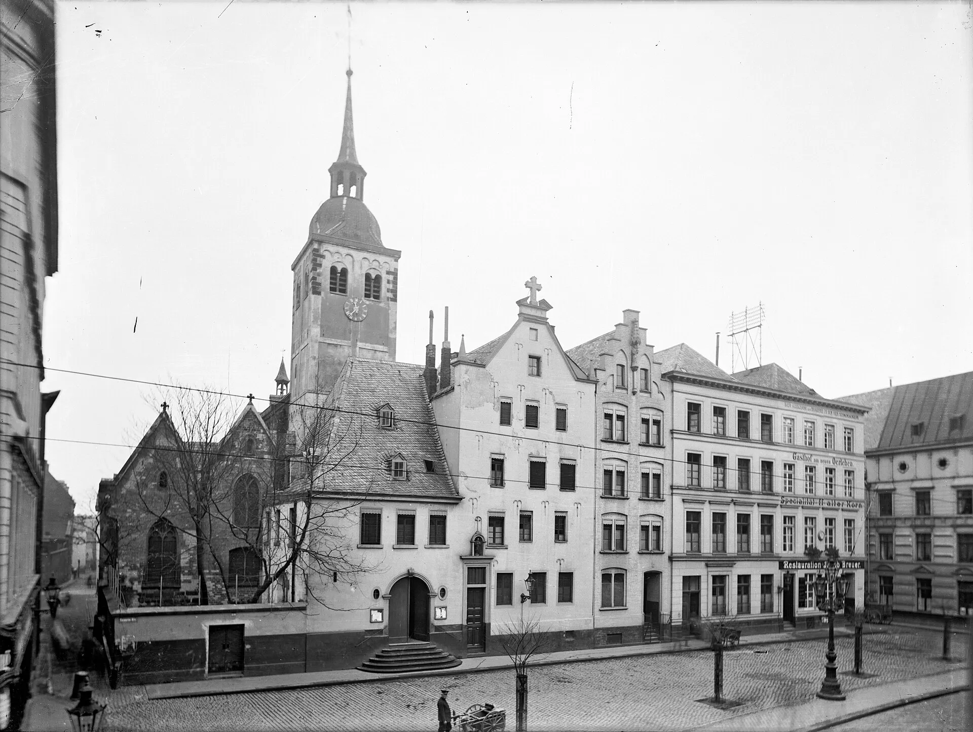 Köln, Altstadt-Süd, Severinstraße / Ecke Spielmannsgasse, Sankt Johann Baptist