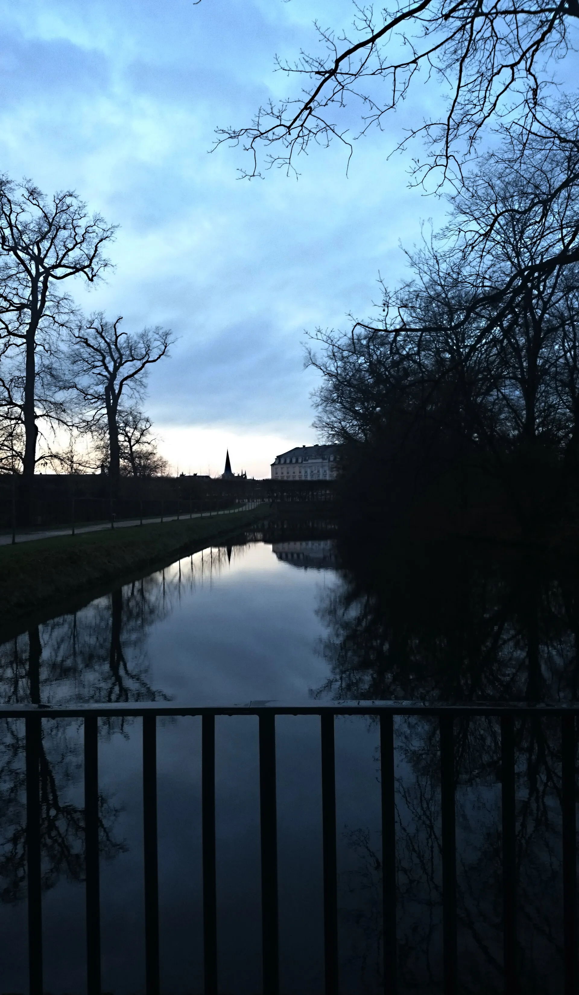 Schloss Augustusburg vom Garten aus