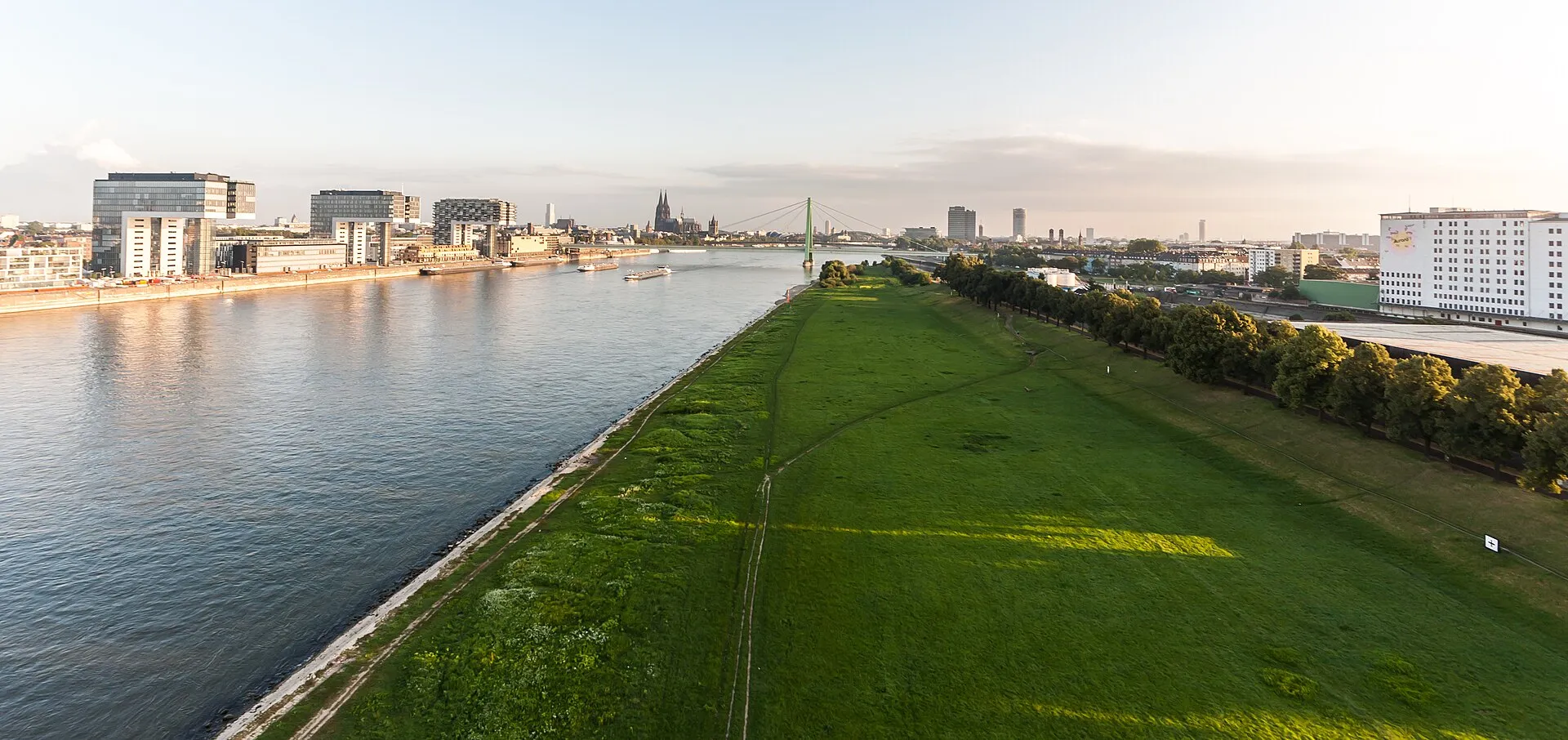 Hot air balloon trip across Cologne