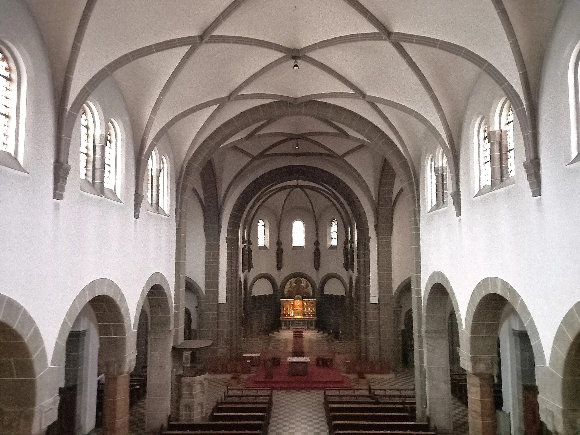 Interior of St. Bonifatius (Köln-Nippes)