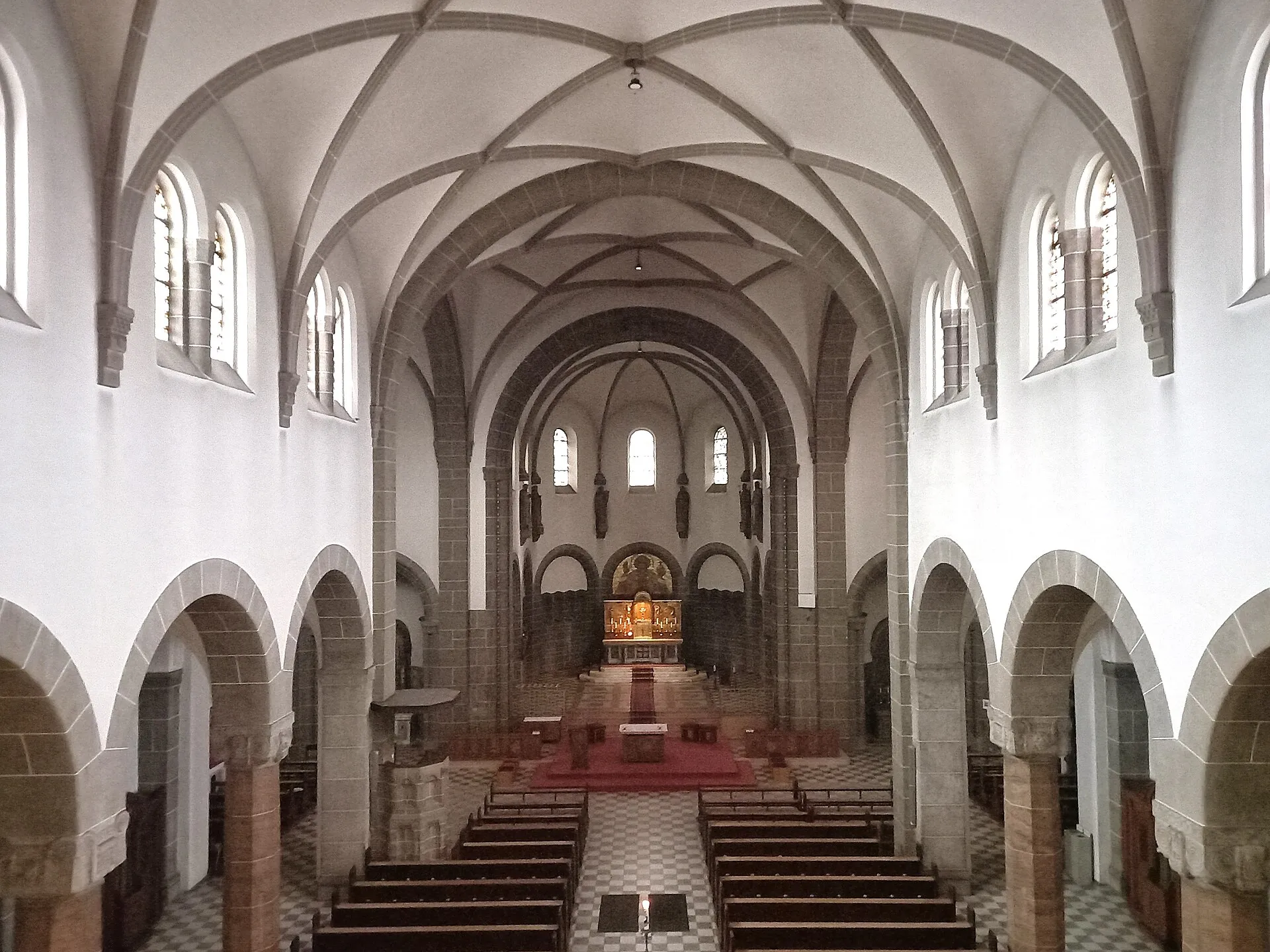 Interior of St. Bonifatius (Köln-Nippes)