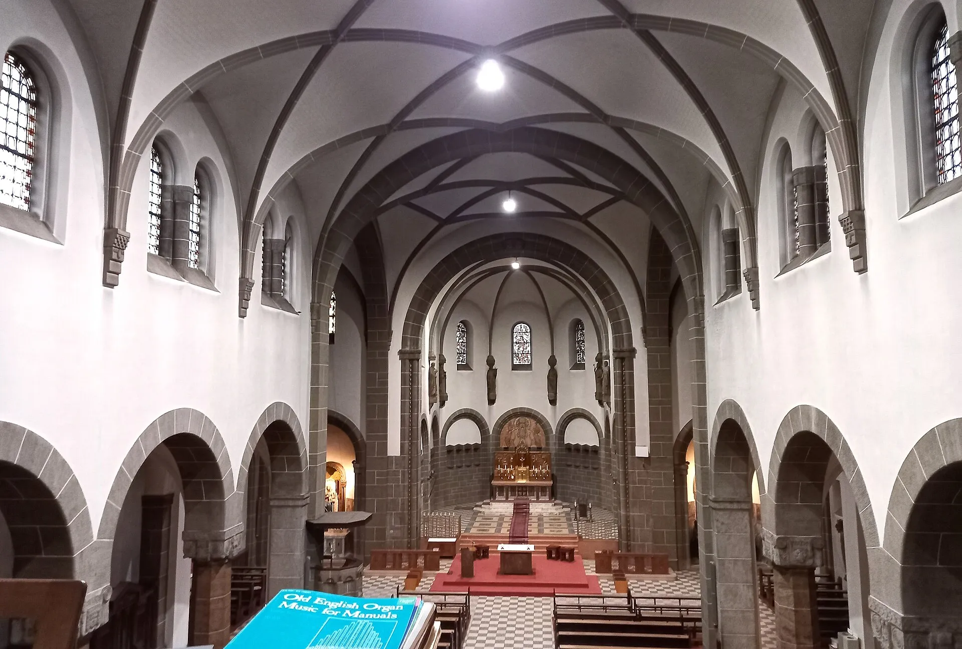 Interior of St. Bonifatius (Köln-Nippes)