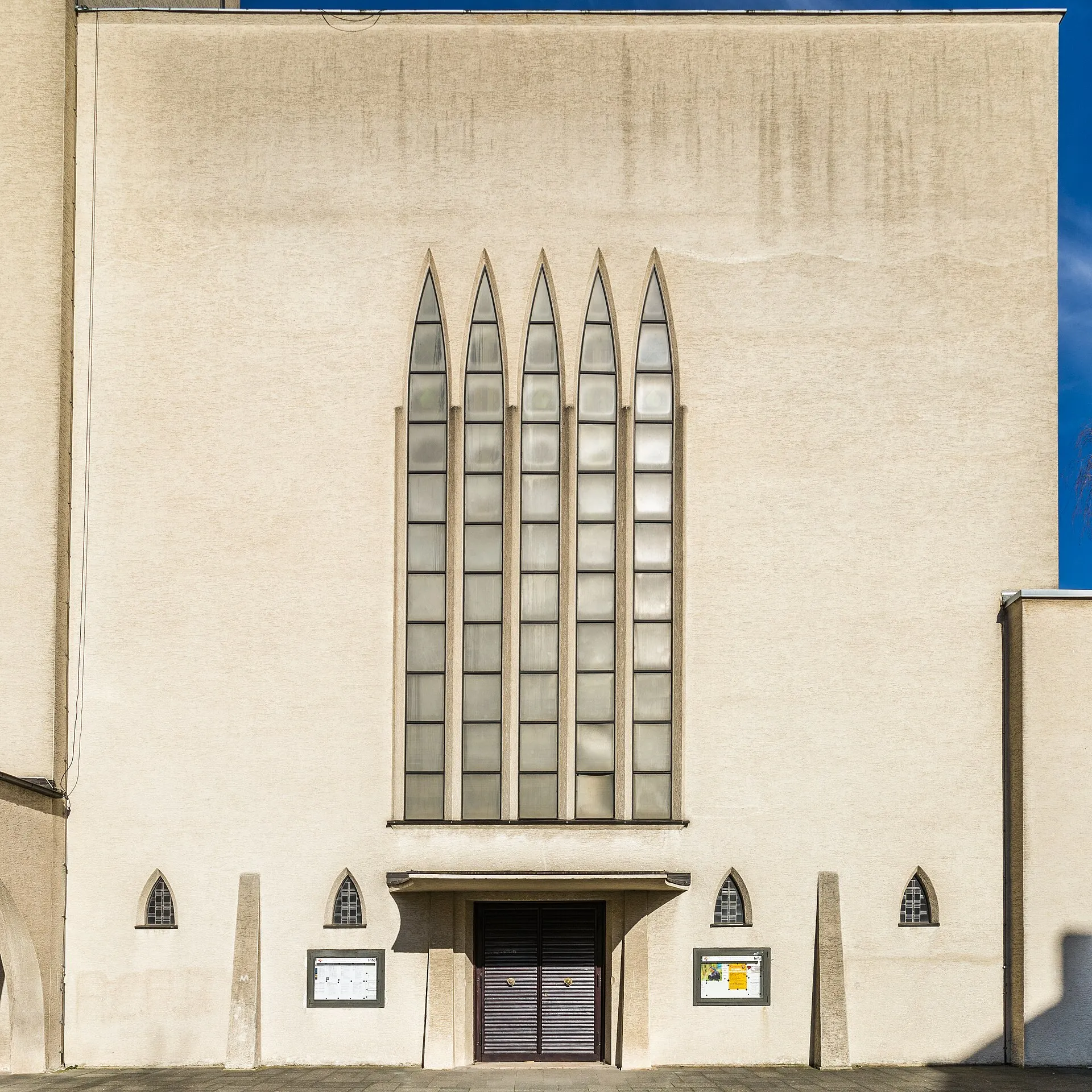 St. Dreikönigen, Köln-Bickendorf