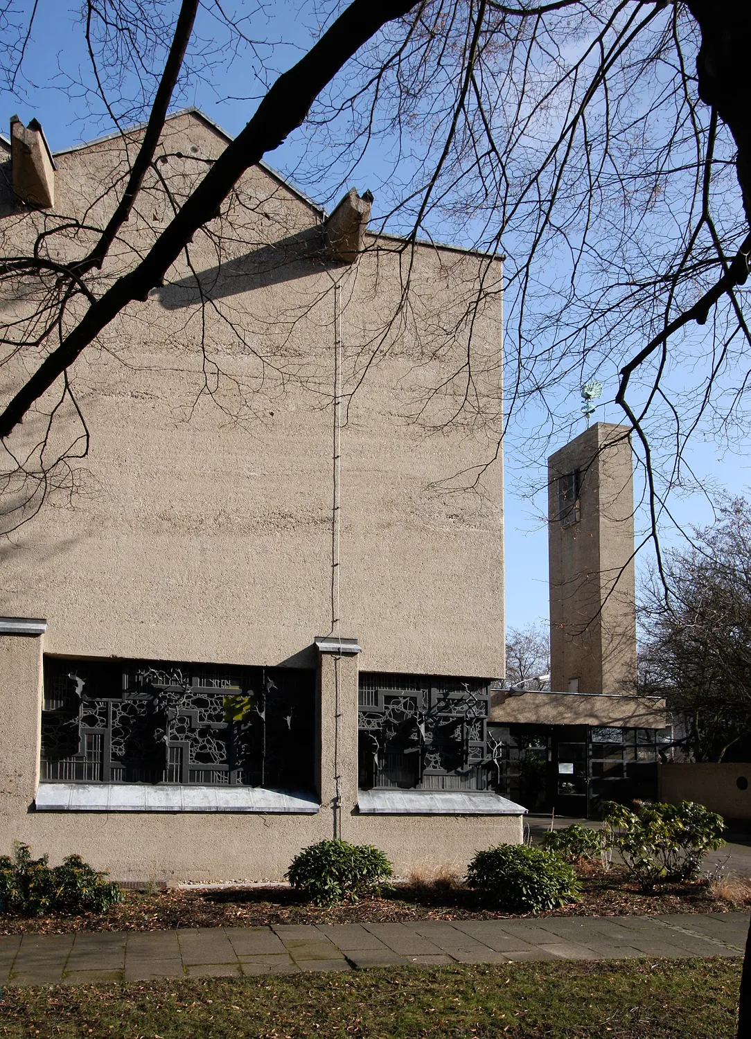 St. Johannes der Täufer - Katholische Universitätsklinikkirche in Köln-Lindenthal. Architekt: Gottfried Böhm