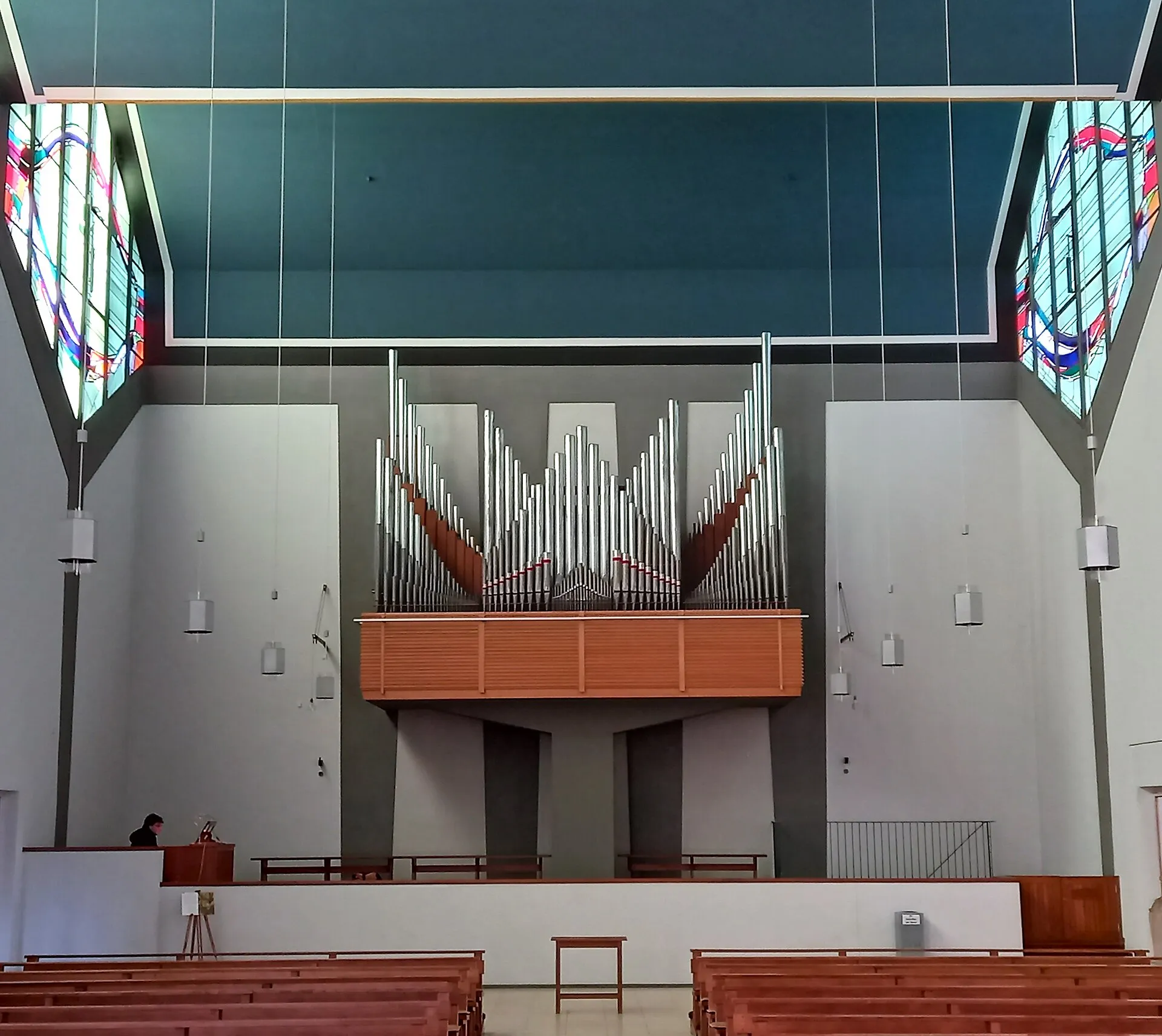 Pipe organ of St. Joseph (Köln-Braunsfeld)