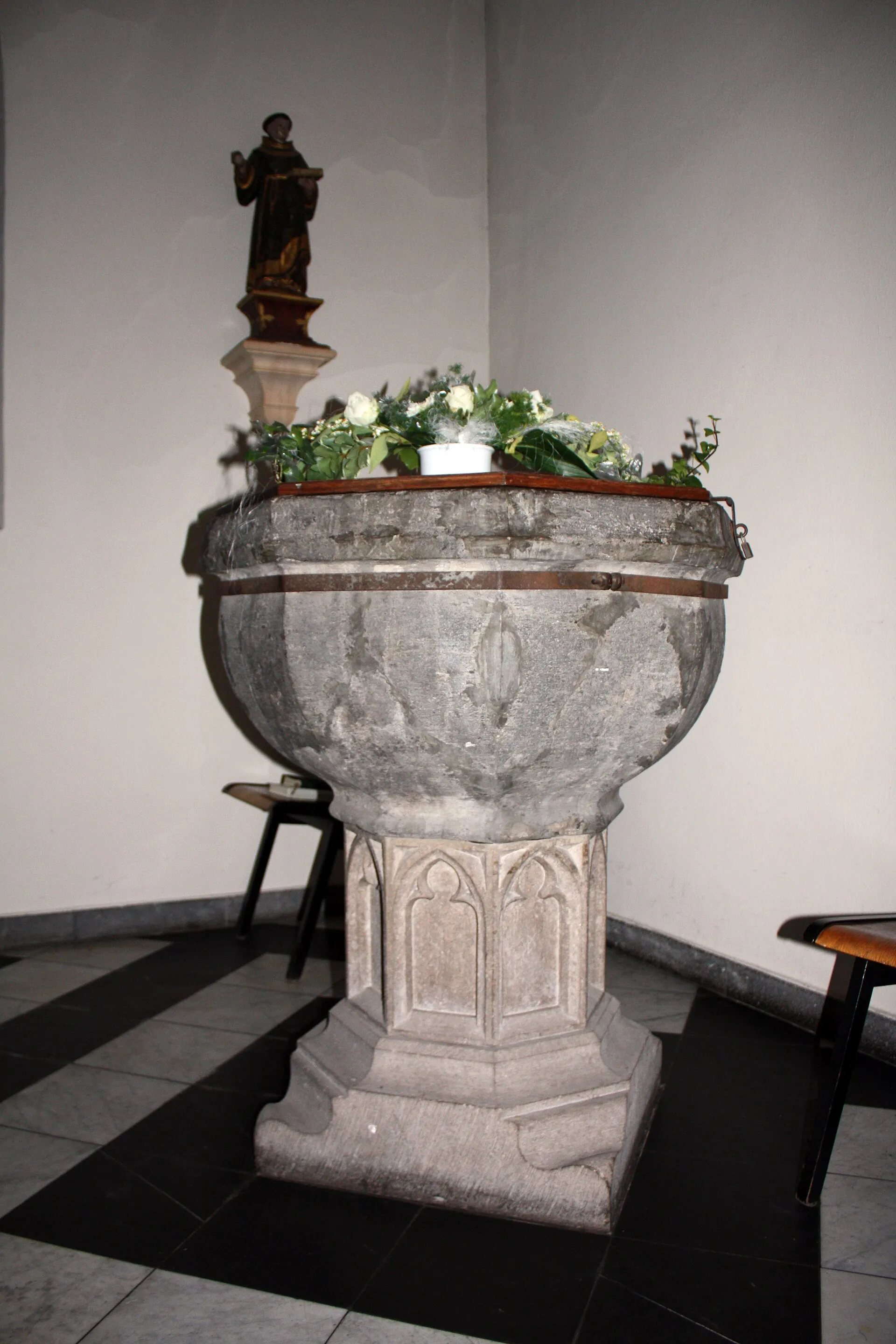 Köln, St. Maria in der Kupfergasse. Innenraum, Taufstein