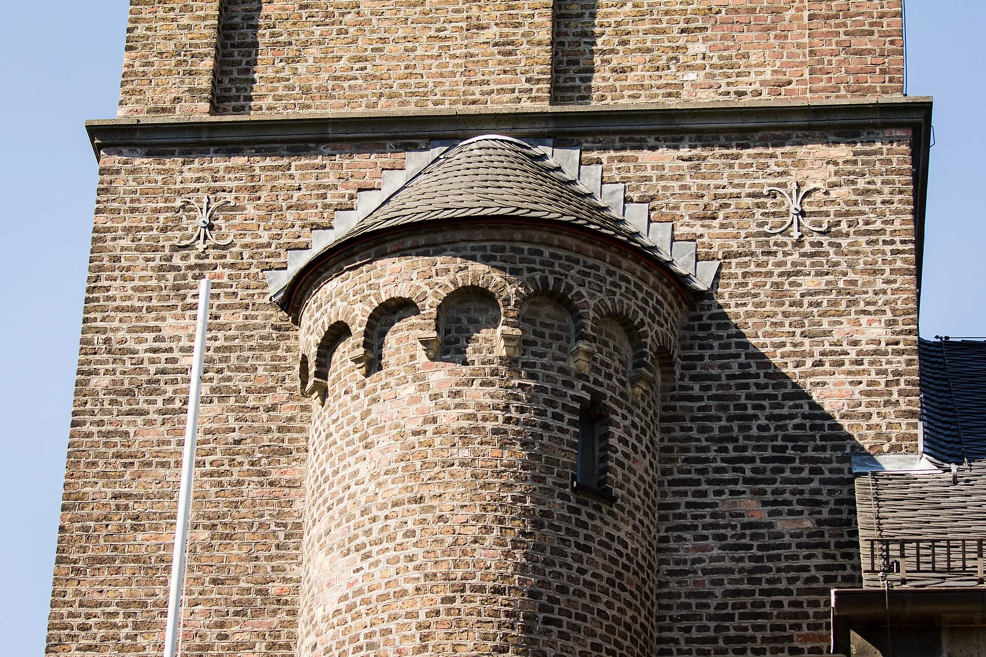 Katholische Pfarrkirche St. Servatius in Köln-Immendorf