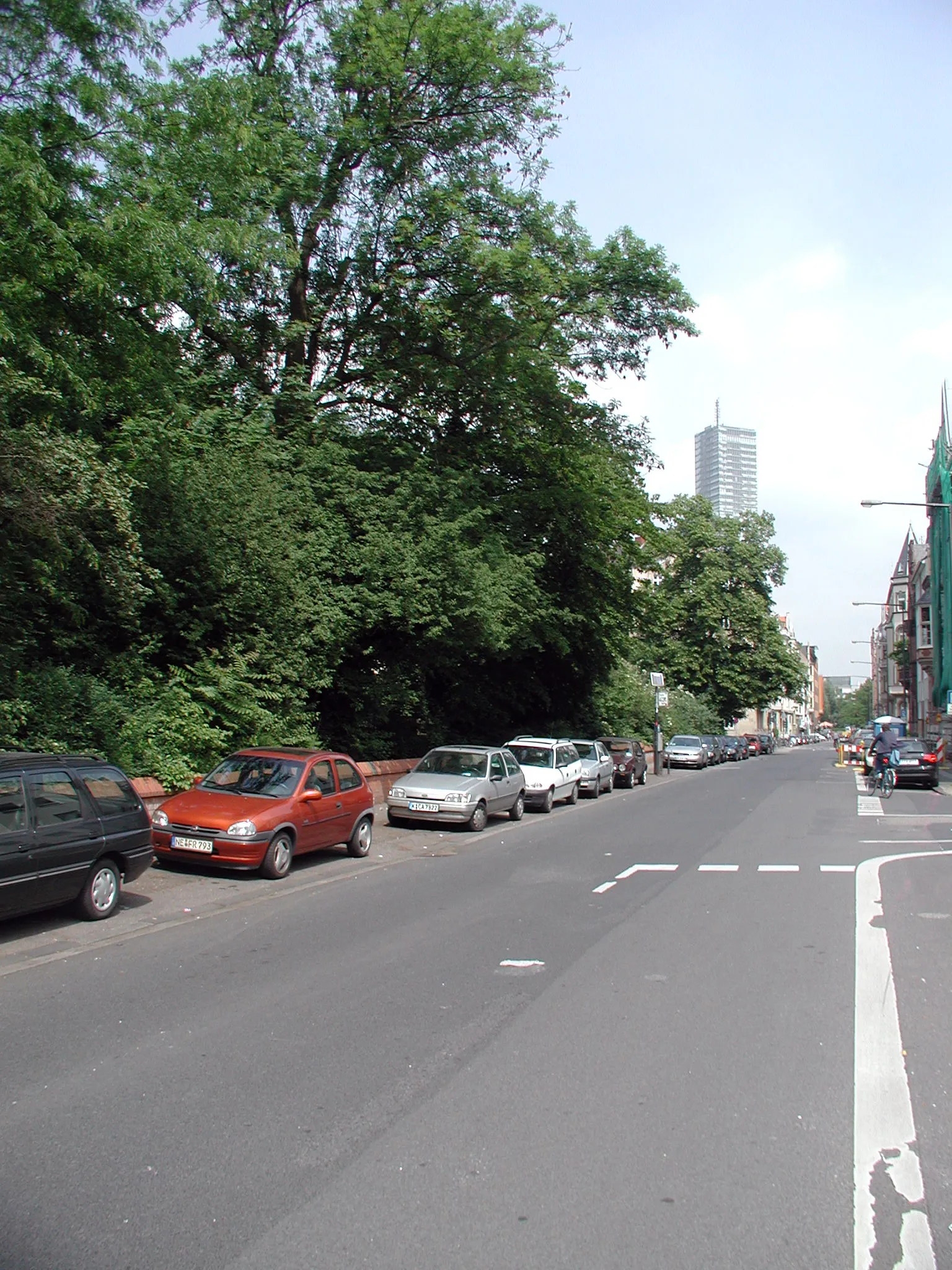 Gartenmauer Spichernstraße – Blick zum Mediapark (2007)