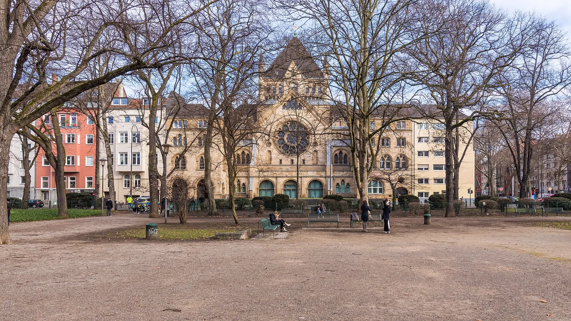 Rathenauplatz Köln und Synagoge Roonstraße