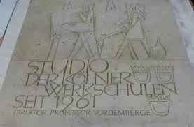 Plakette in der Wand neben dem Eingang zum Albergo in Vinci (Toscana ), dem Geburtsort von Leonardo da Vinci