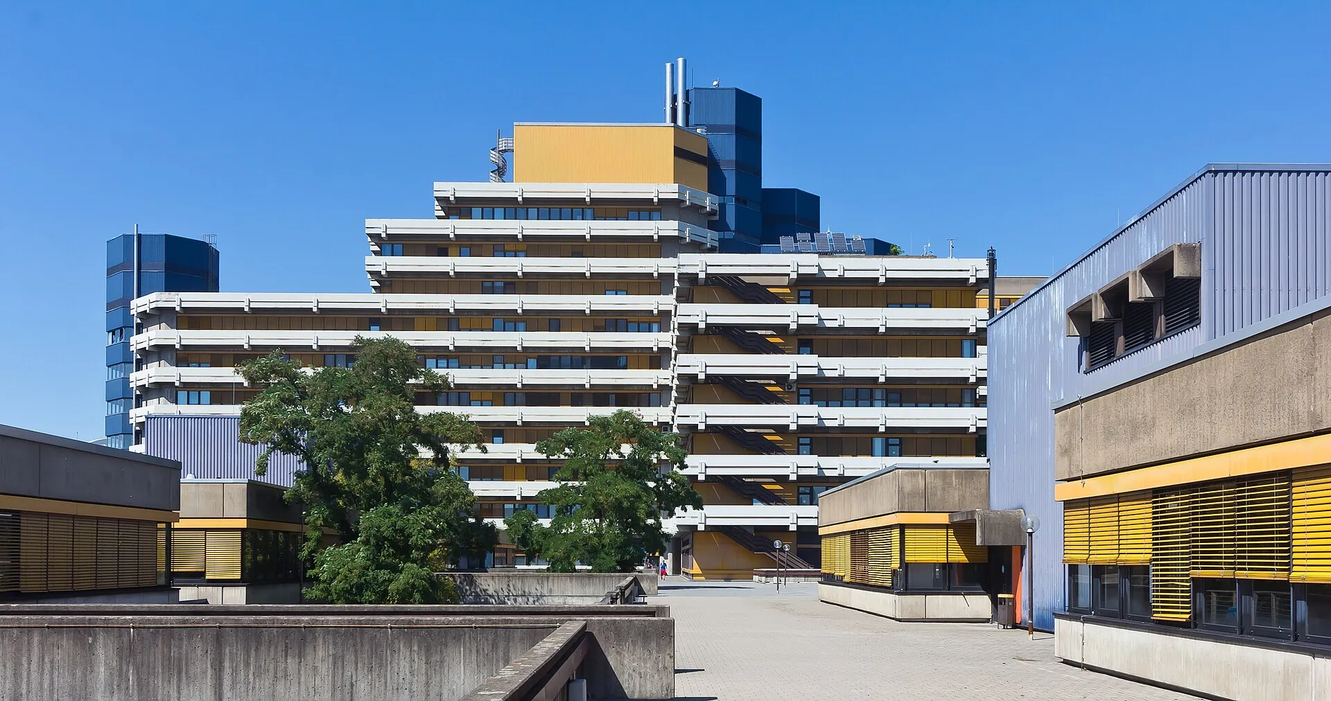 Fachhochschule Köln - Ingenieurwissenschaftliches Zentrum (IWZ)