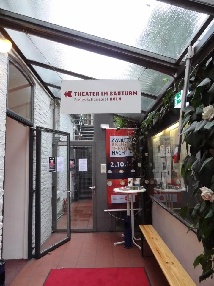 Eingangsbereich zum Foyer des Theater im Bauturm in Köln am 2. Oktober 2012