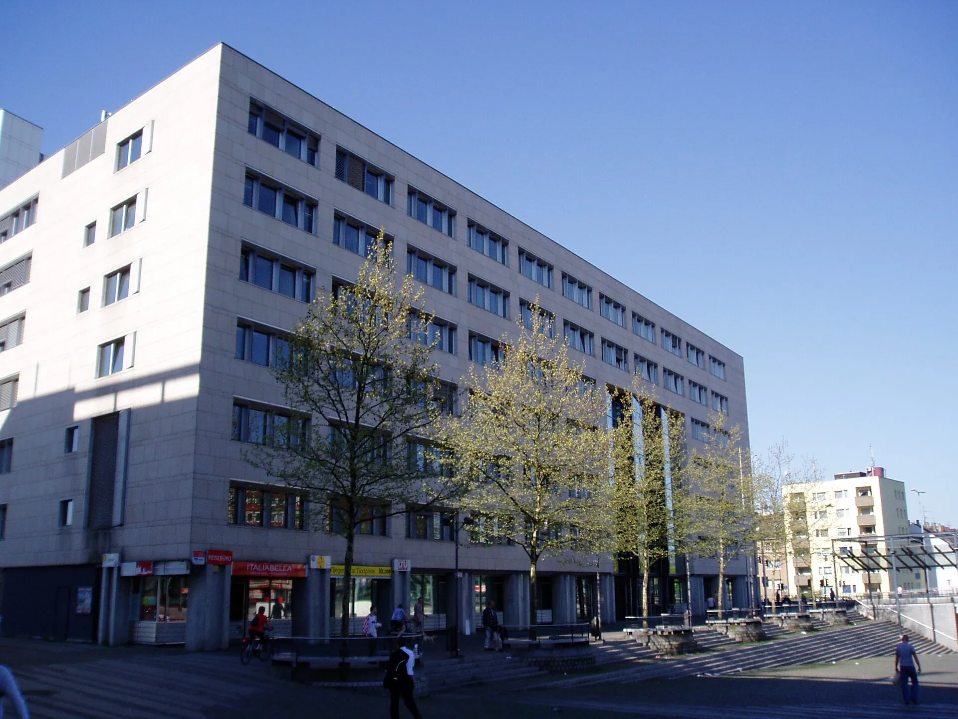 Köln-Mülheim, Bezirksrathaus