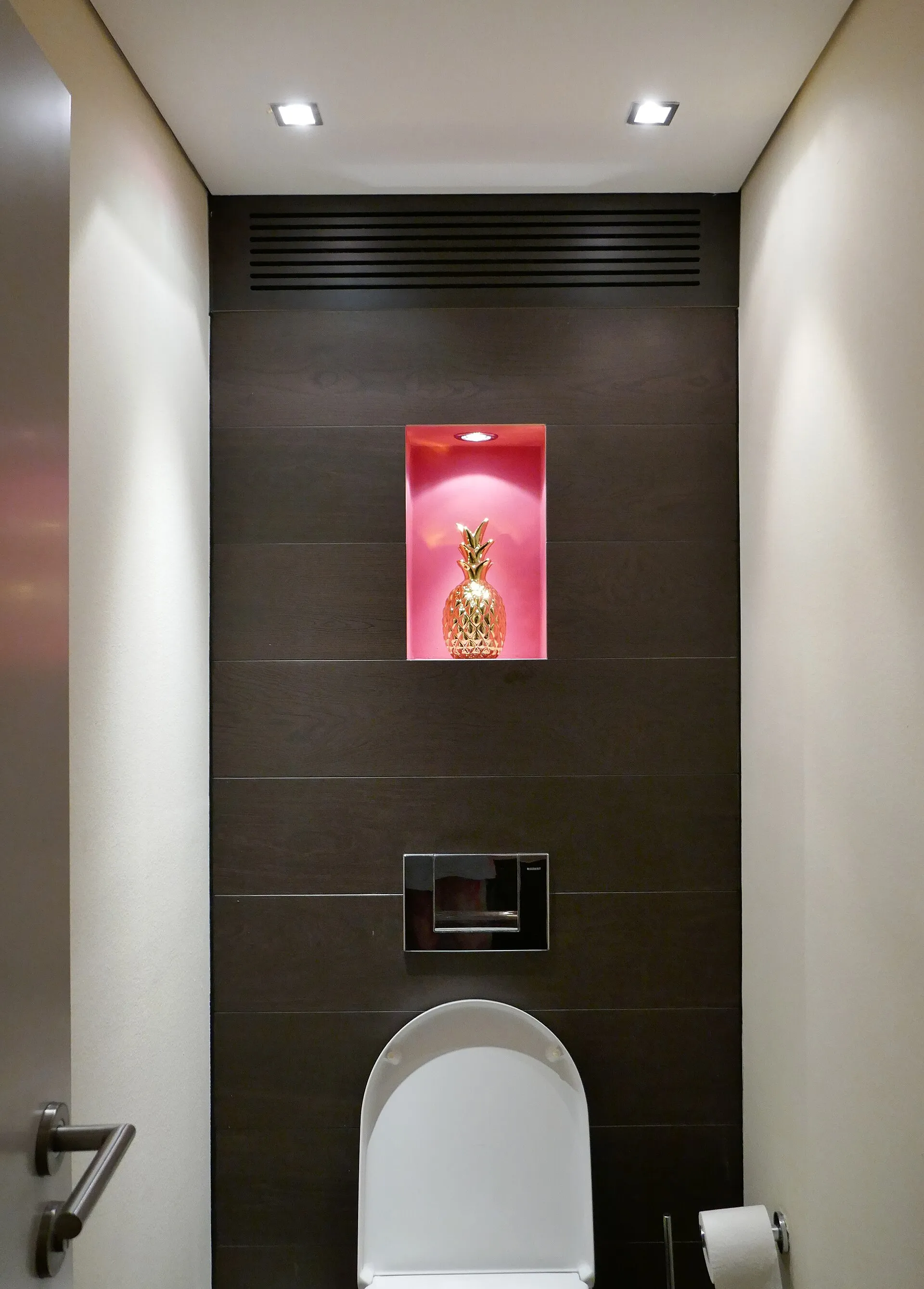 Wolkenburg, Köln : Sanitärbereich