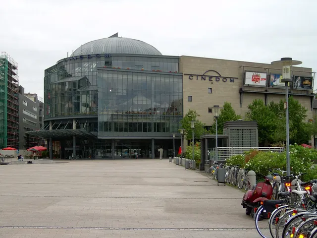 Cinedom
