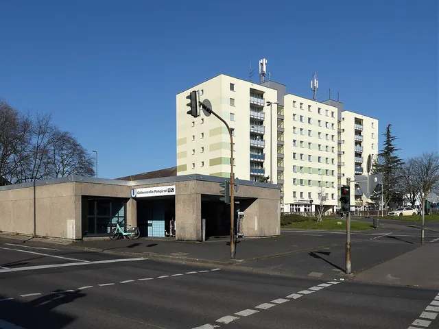 Köln Geldernstraße/Parkgürtel Station