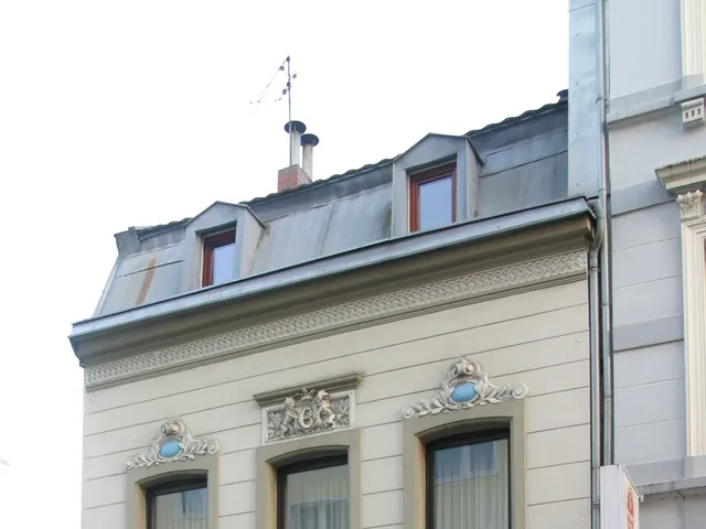 Wohn- und Geschäftshaus Hansemannstraße 2