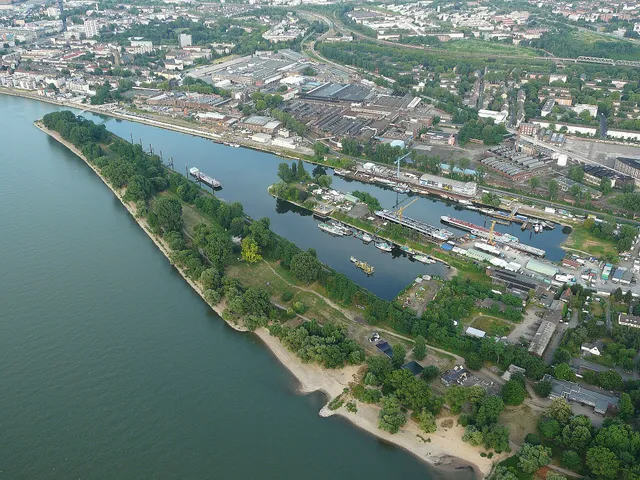 Mülheimer Hafen