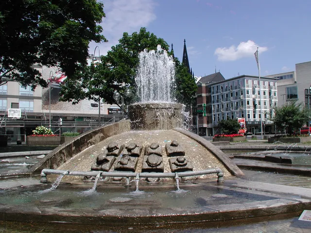 Opernbrunnen