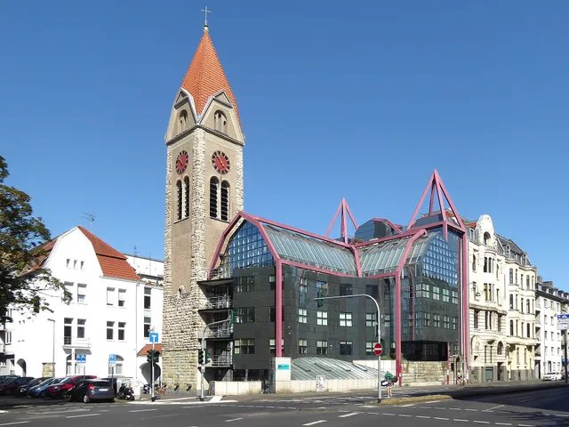 Pfarrkirche Christi Auferstehung