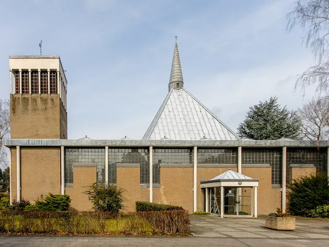 St. Fronleichnam (Köln-Porz)