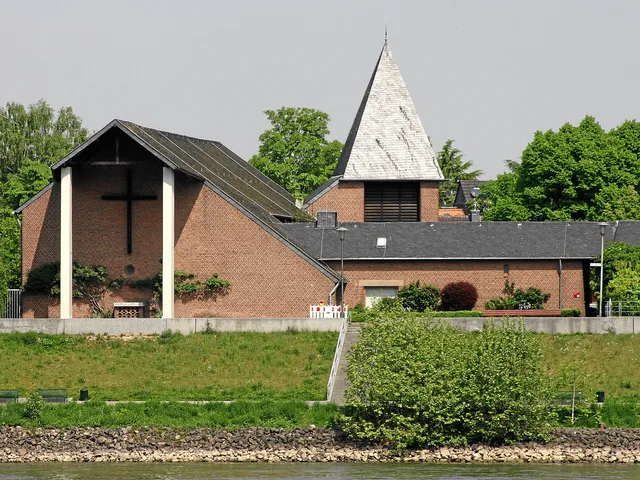 St. Georg (Cologne-Weiß)