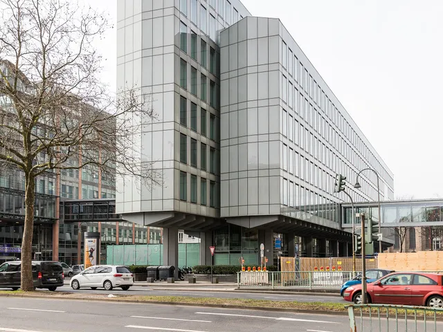 Vierscheibenhaus – WDR Office Building at Appellhofplatz