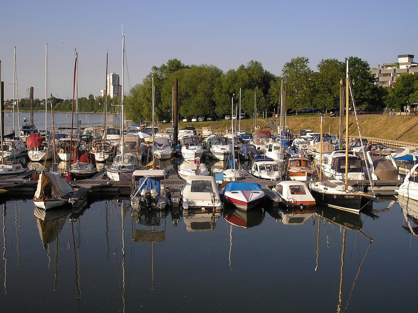 Yachthafen an der Groov in Köln-Zündorf